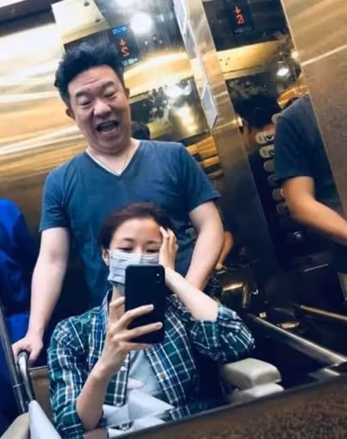 「婚姻不保」受不了富豪老公，決定要失婚了!李蒨蓉深夜崩潰「只能躲在廁所」：沒退路了 幼子落淚「那我要跟誰！」