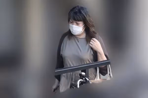 小室佳代疑似新戀情曝光，這位六十多歲裝修工要成日本皇室親戚？