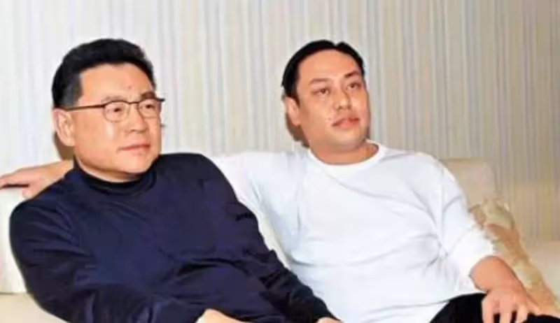 羅兆輝:屌絲逆襲27歲身家10億,羞辱過張智霖,風流半生淒慘離世