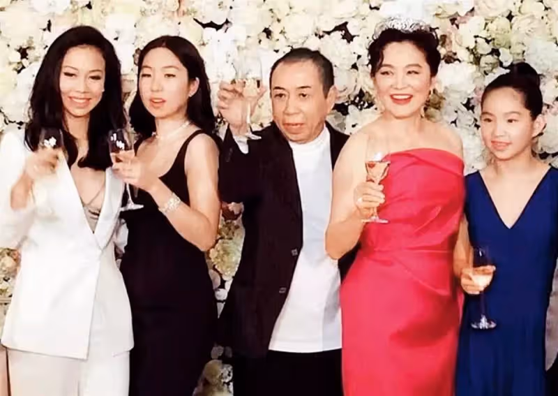 林青霞18歲二女兒近照曝光！素顏出鏡，身材苗條顏值高，熱愛跳舞藝術細胞遺傳母親