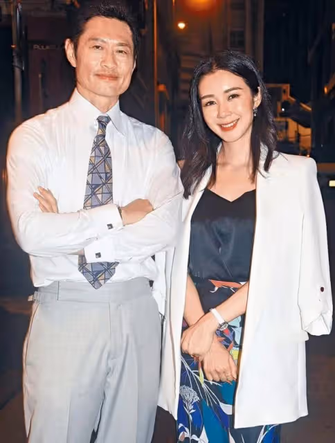 尺度大膽!TVB前男星與港姐天台演親熱戲,肉色內褲上陣直呼尷尬