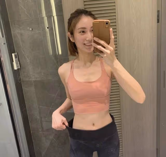 TVB知名女星自認拜金!把錢視為第一位,頻繁炫富引網友不滿