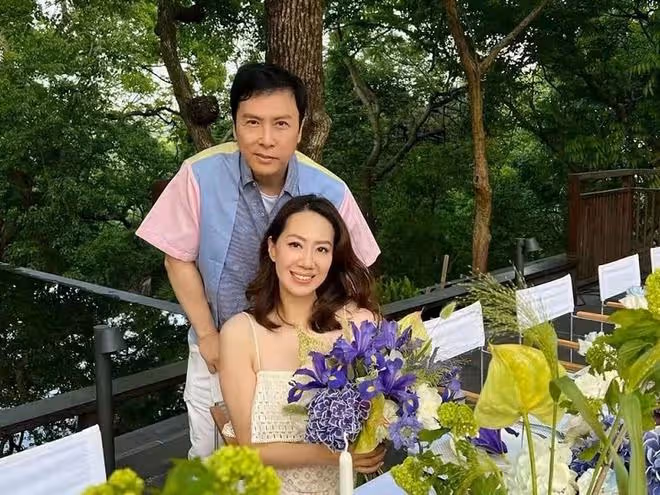 曝甄子丹女兒考進世界名校!18歲膚白貌美賽明星,一年學費近30萬