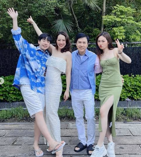 曝甄子丹女兒考進世界名校!18歲膚白貌美賽明星,一年學費近30萬