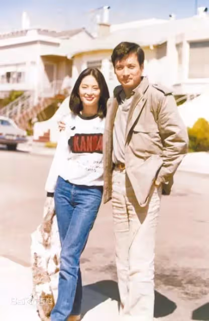 他是70年代「瓊瑤劇的第一美男」，曾是鄧麗君、林青霞舊愛，如今甘願「修馬桶度日」活出自我！