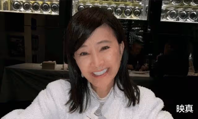 痴情日本富豪,單身30多年,終於在55歲等到離婚的中國女神