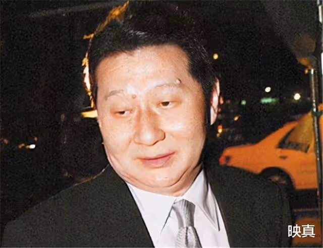 痴情日本富豪,單身30多年,終於在55歲等到離婚的中國女神