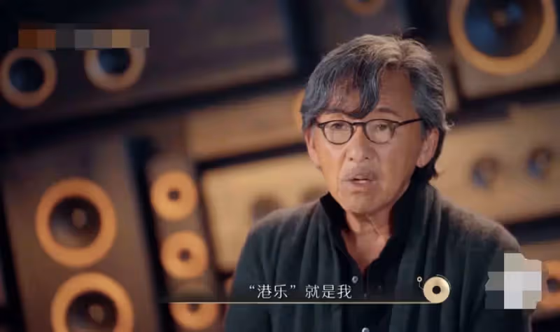 優雅老去!60歲葉倩文「滿頭白髮」亮相節目 無懼衰老「一襲紅裙」華麗登場:開口仍是當年