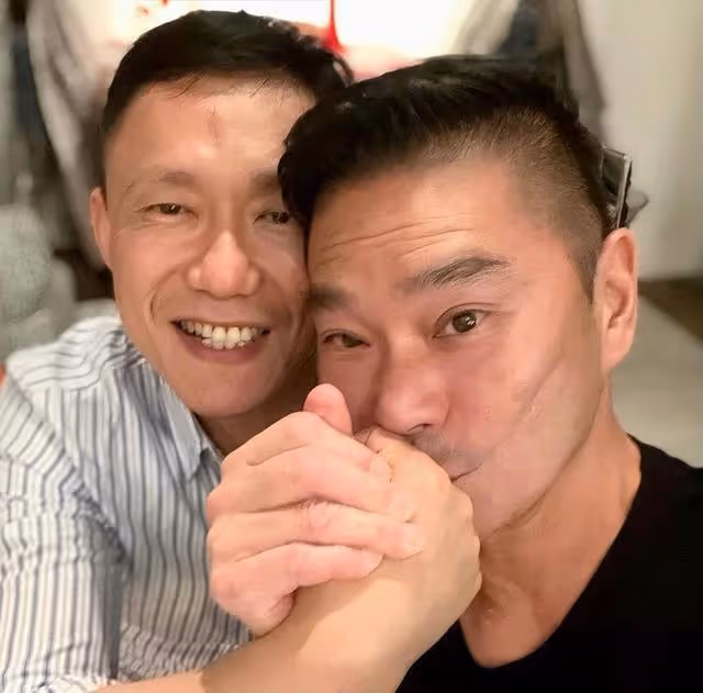 香港知名男主持慶生!曬與丈夫親密合照,結婚近4年感情穩定
