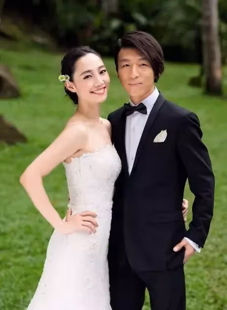 才傳離婚後當小三！票房女星疑「又懷第三胎」挺大肚逛街　網驚「生二胎不到半年」生父引議論