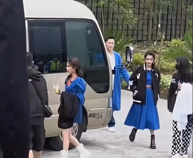 baby傣服造型曝光,5小時上百萬人瀏覽,離開黃曉明的她人氣仍飆升