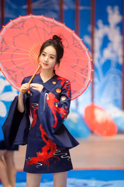 趙麗穎俠女造型美到開掛,穿「鏤空古風旗袍」大秀好身材,氣場變好強!