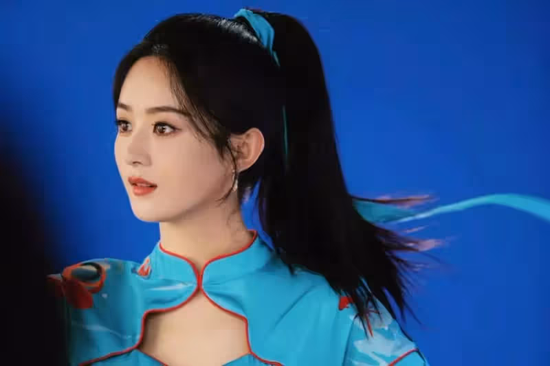 趙麗穎俠女造型美到開掛,穿「鏤空古風旗袍」大秀好身材,氣場變好強!