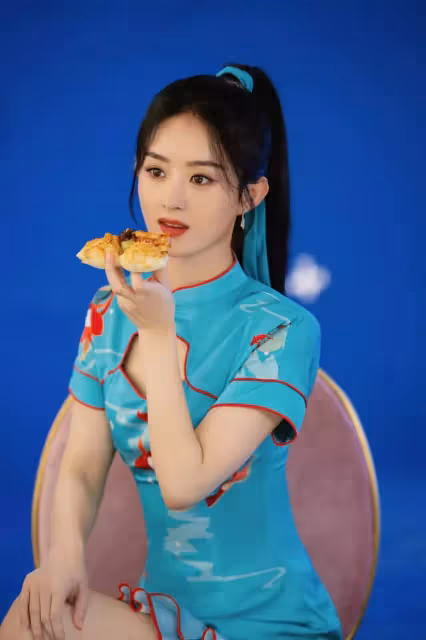 趙麗穎俠女造型美到開掛,穿「鏤空古風旗袍」大秀好身材,氣場變好強!