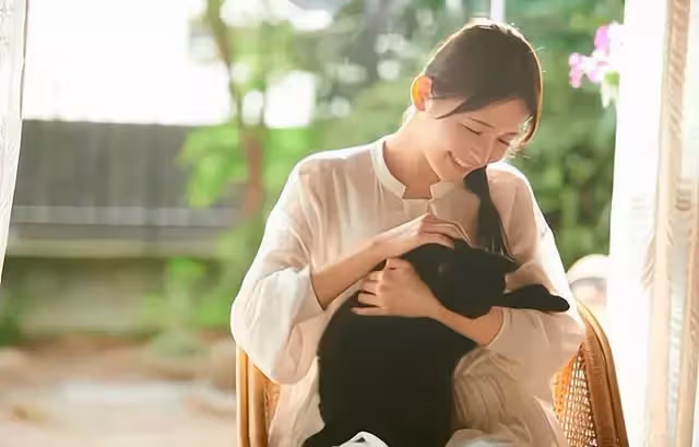 AA制婚姻,鳳凰男先斬後奏接婆婆來家,下班後,發現家被搬成毛坯