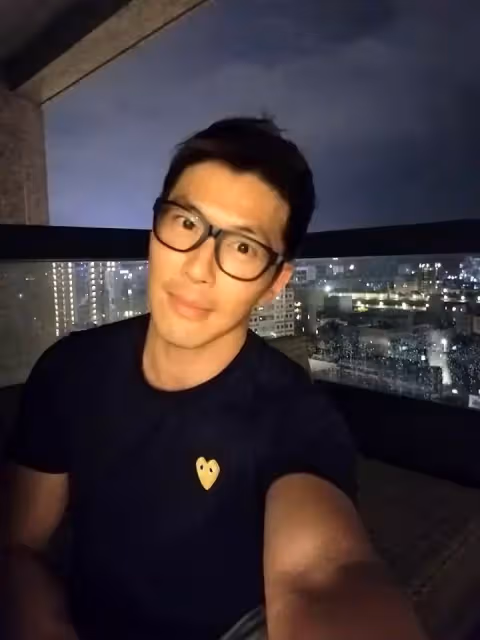 母兼差養3子女!黃少祺心疼「媽媽50歲前沒笑過」花10年學孝順「曾自卑出身單親」靠出道翻轉人生