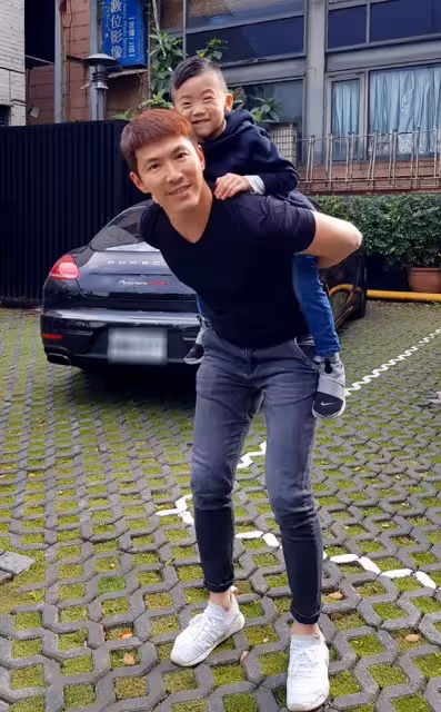 母兼差養3子女!黃少祺心疼「媽媽50歲前沒笑過」花10年學孝順「曾自卑出身單親」靠出道翻轉人生