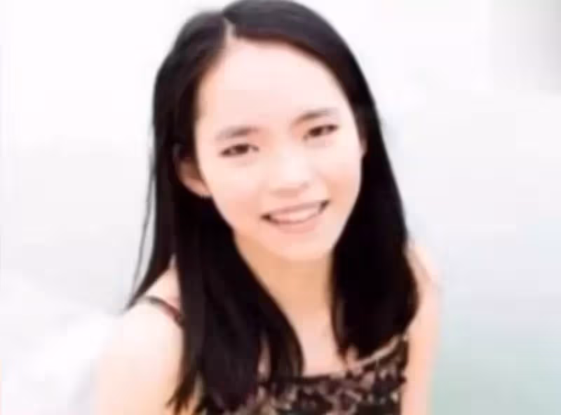 苦尋13年!女兒5歲走失「如今18歲成美國學霸」 跨國尋親淚喊:你就是我的父親