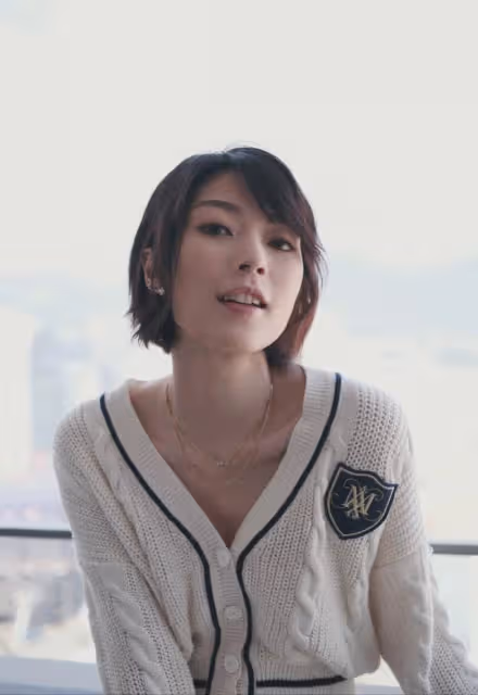 比11年前還靚，33歲知名女星旗袍裝獲贊，憑《喜愛夜蒲》獲封女神