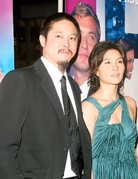 狀態回勇！何鴻燊49歲女婿近況曝光，傳曾因病重獲妻子花千萬保命