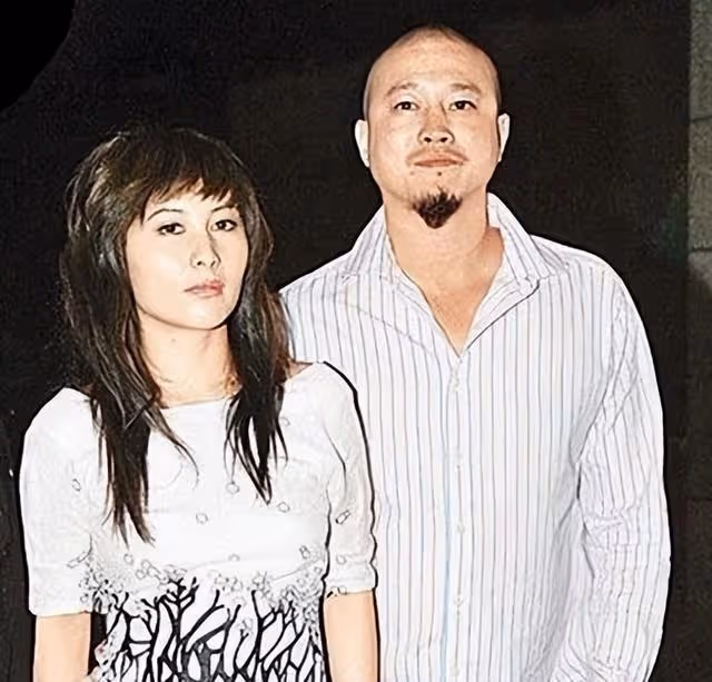 狀態回勇！何鴻燊49歲女婿近況曝光，傳曾因病重獲妻子花千萬保命