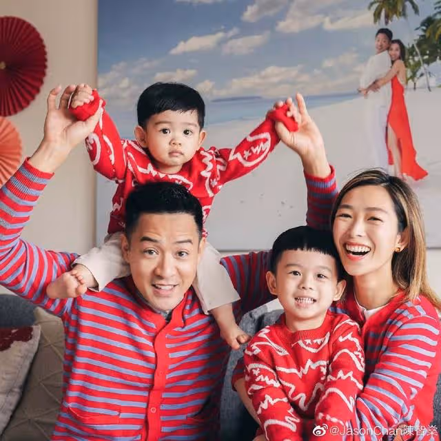 TVB離巢夫妻檔近況曝光,男方曬超40隻珍藏名表,轉做KOL月入60萬