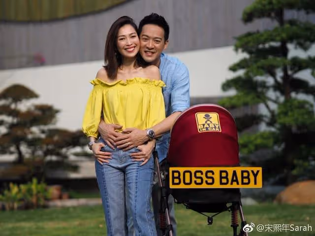 TVB離巢夫妻檔近況曝光,男方曬超40隻珍藏名表,轉做KOL月入60萬