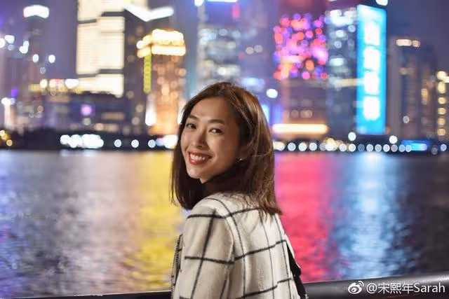 TVB離巢夫妻檔近況曝光,男方曬超40隻珍藏名表,轉做KOL月入60萬