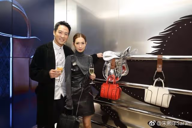 TVB離巢夫妻檔近況曝光,男方曬超40隻珍藏名表,轉做KOL月入60萬