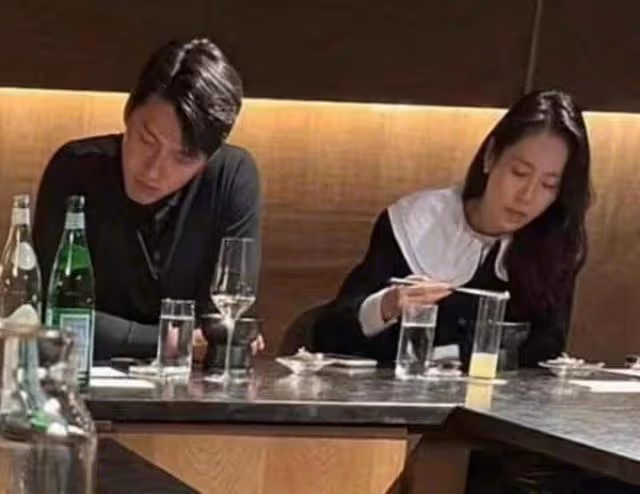 粉絲請玄彬和孫藝珍吃牛肉片,偶遇真幸福