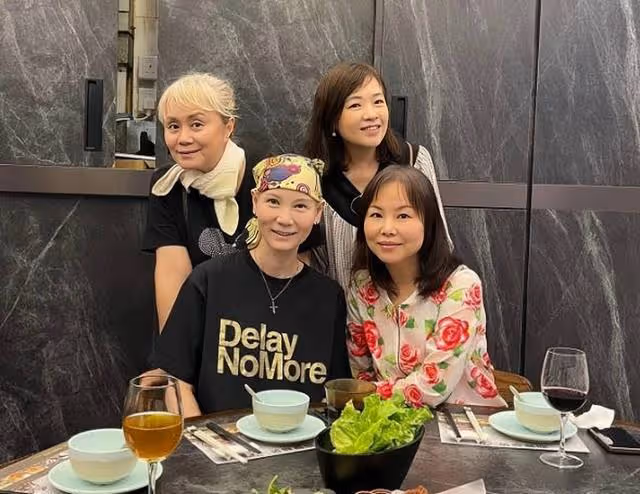 香港知名女星宣布退出娛樂圈！疑乳腺癌復發，包頭巾出鏡身材消瘦