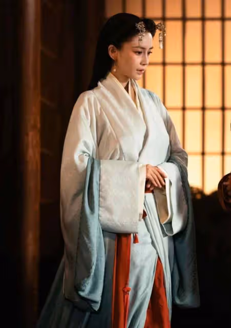 楊穎《風起隴西》上線 雙面柳瑩演繹秘密紛爭 楊穎,風起隴西這是什麼情況？