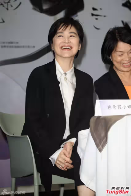 老友因病離去!林青霞偕6大咖敘舊「餐桌畫面藏動人細節」 散會前「依序和過去道別」不再哭泣