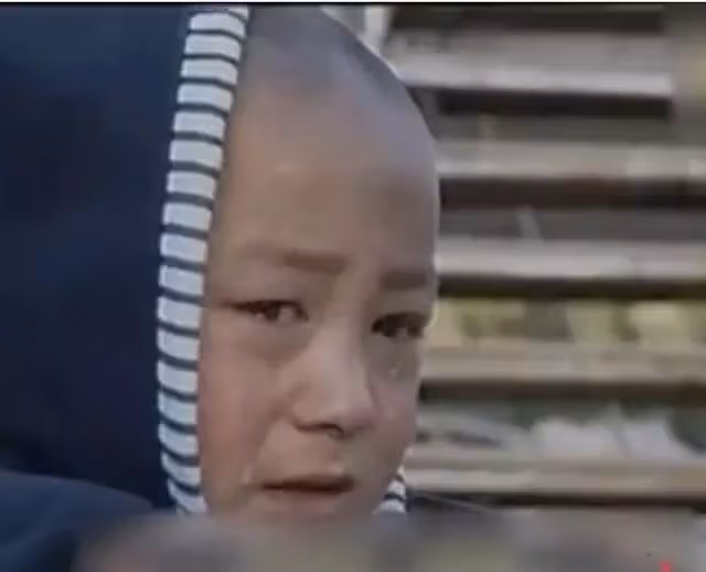 被身家億萬的親爹吸血多年,32歲無人問津的釋小龍,到底做錯了什麼?
