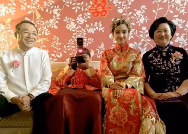 黃曉明之母張素霞:挽救過兒子的婚姻,現在她的心最痛