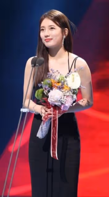國民初戀,22歲成百億少女,28歲近照曝光,女人味十足美得驚艷