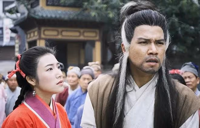 一眾TVB藝人移民國外後聚會,林嘉華攜妻秀恩愛,黃鳳瓊低調離婚