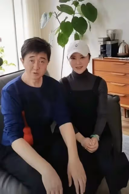 55歲付笛聲請一桌異性吃飯,不願多掏錢專找便宜地,放話不請男性
