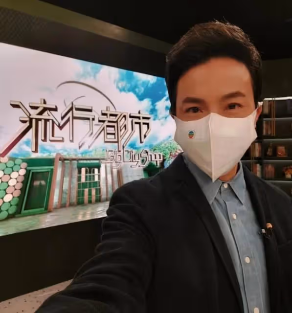 時隔一個月突然回巢！TVB知名主持亮相新節目，自曝不介意沒工資