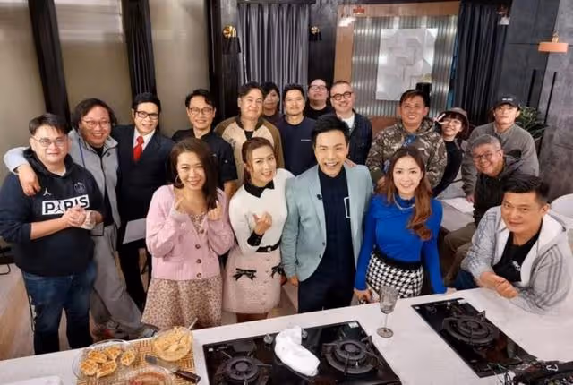 時隔一個月突然回巢！TVB知名主持亮相新節目，自曝不介意沒工資