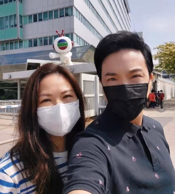 時隔一個月突然回巢！TVB知名主持亮相新節目，自曝不介意沒工資