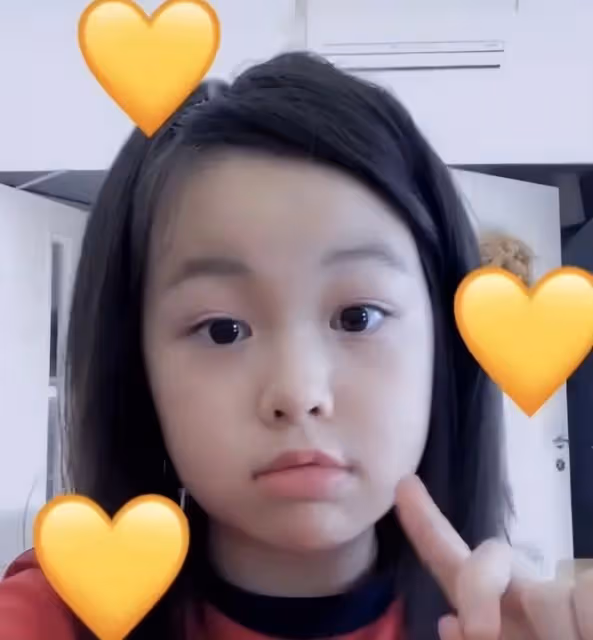 TVB實力女星為10歲女兒慶生,小傢伙罕見出鏡,視帝老公無蹤影
