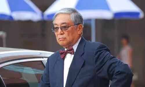 曾江的三任老婆分別是誰 和現任妻子怎麼認識什麼時候結婚的