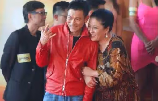 劉德華曾喊話向華強:如果你不要她了,打電話給我