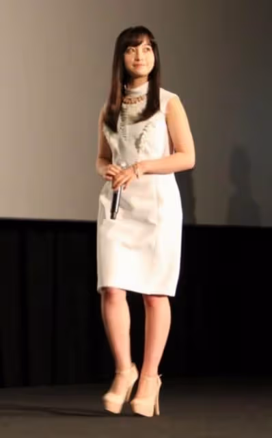 才22歲就買下了東京的豪宅,橋本環奈的金融理財術