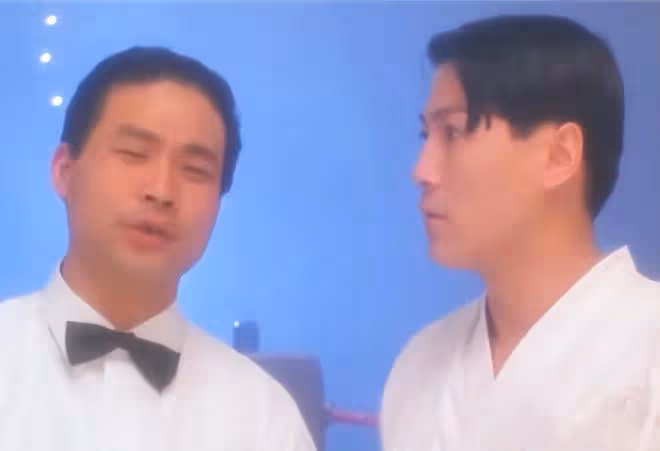 一眾老戲骨聚會！「奔雷手」鄭家生掉牙引熱議，白彪顧冠忠精神好