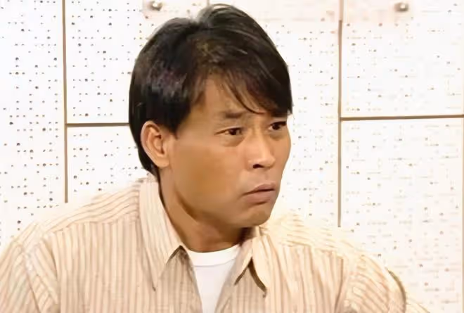 一眾老戲骨聚會！「奔雷手」鄭家生掉牙引熱議，白彪顧冠忠精神好