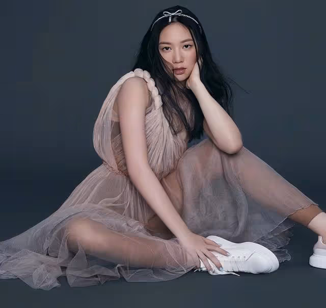 恭喜!甄子丹女兒被曝獲世界知名音樂學府錄取,有望出道做明星