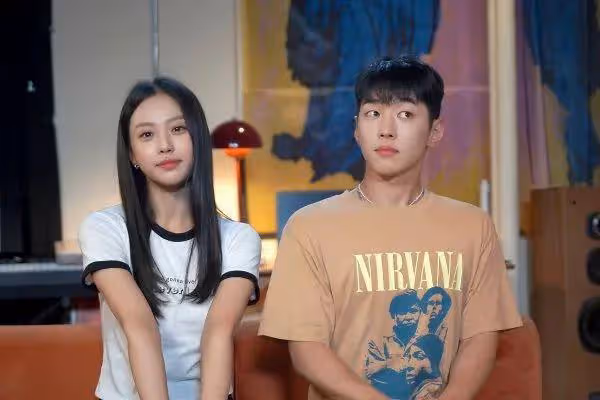 不承認也未否認,他們真的戀愛了?
