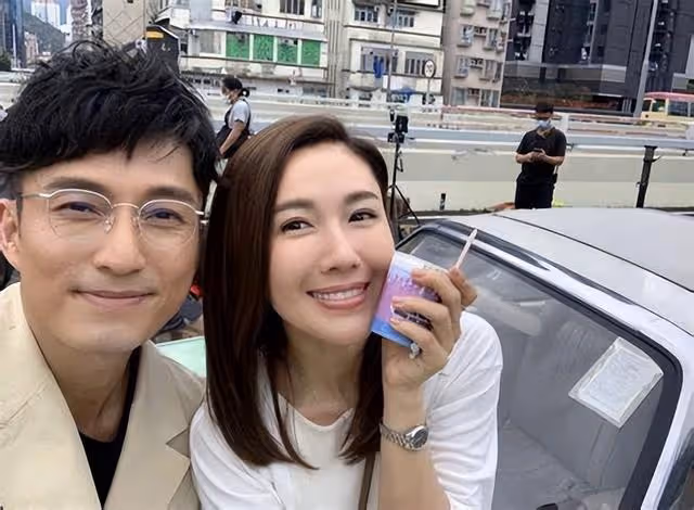 看淡視後獎項！TVB人氣花旦熱播劇分飾三角，精彩演出贏觀眾掌聲